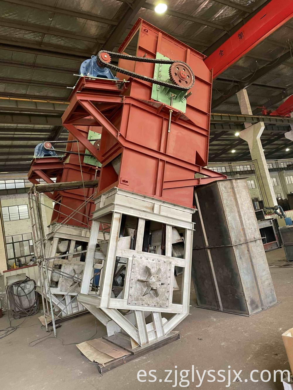 Pit Elevator